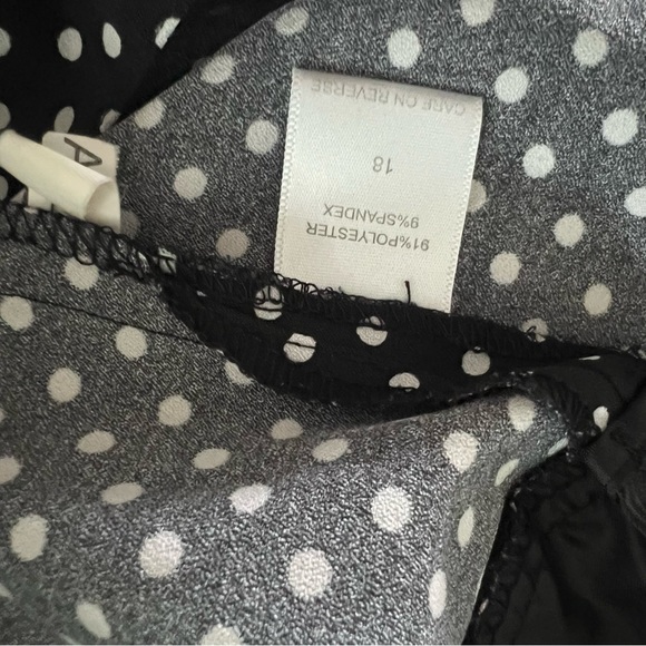 7th Avenue | Suiting Polka Dot Shorts Rolled Hem Size 18 - Picture 7 of 7